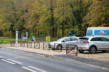 arrêt de bus Pièce de l'Etang Saint-Fargeau-Ponthierry - Agrandir l'image (fenêtre modale)